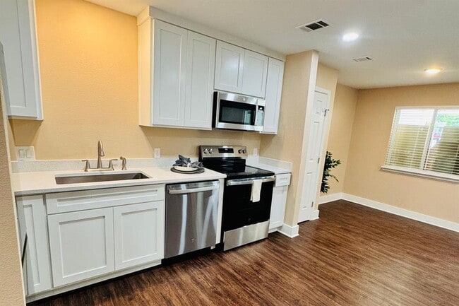 Photo - 2701 Little Valley Cove