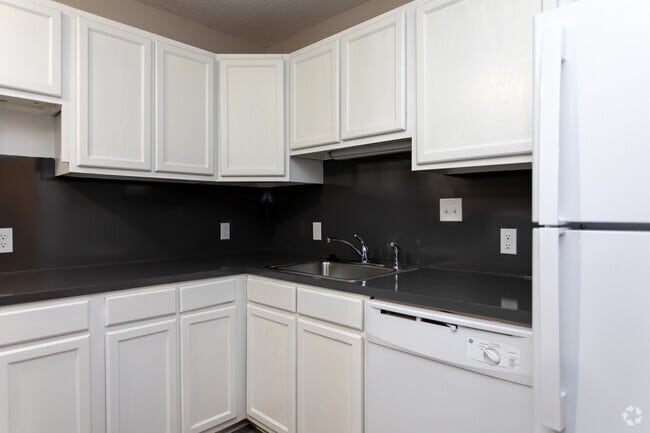 1BR,1BA - Apartments on 20th