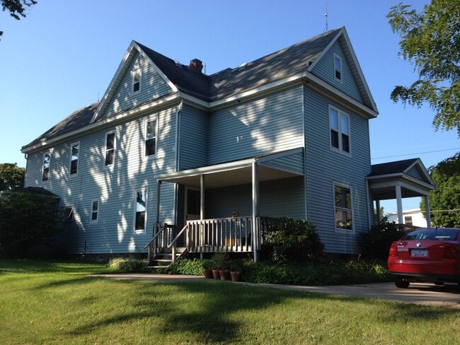 Photo - 3921 Longview Ave Unit 3919 Longview Ave Erie Pa