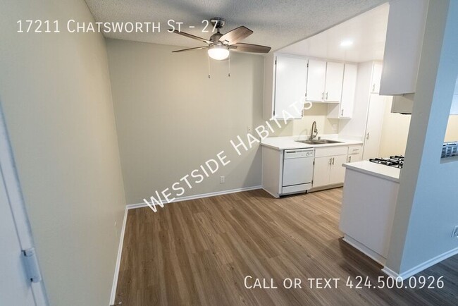 Photo - 17211 Chatsworth St Apartamento Unidad 27