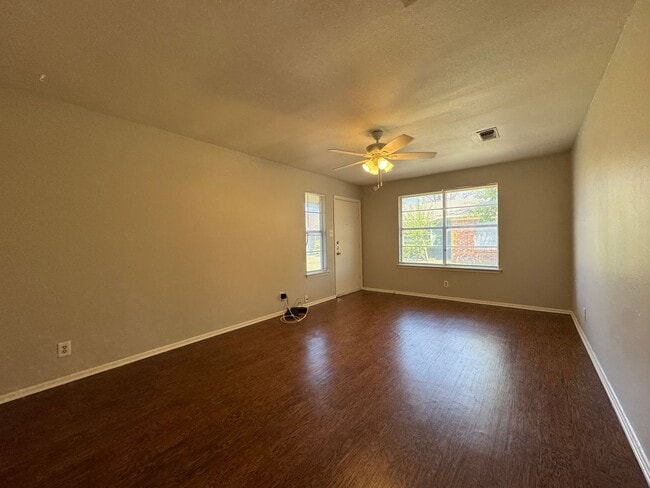 Photo - Duplex *LEASING SPECIAL AVAILABLE*