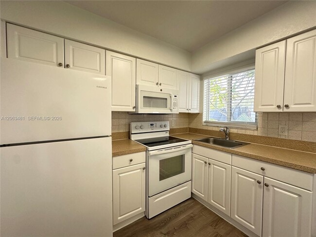 Photo - 3720 NE 22nd Ave Unit 12
