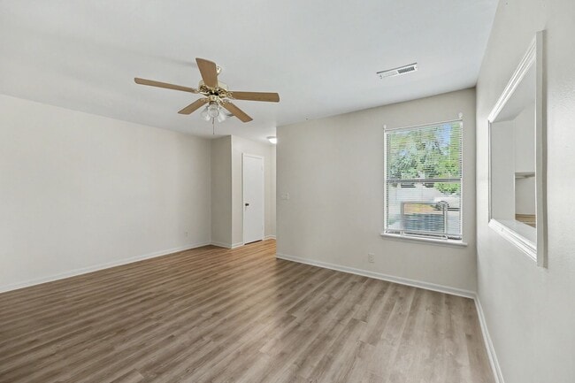 5225 Marseilles Dr Unit A Side