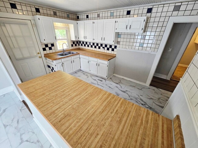 Photo - Great 2 bedrooms Home