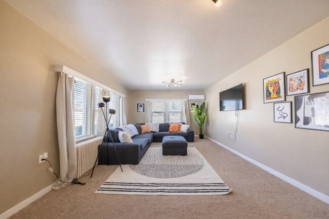 Photo - 170 E 100 N Unit SI ID1249855P