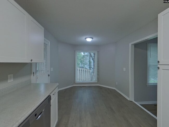 Photo - 204 Kemsing Rd