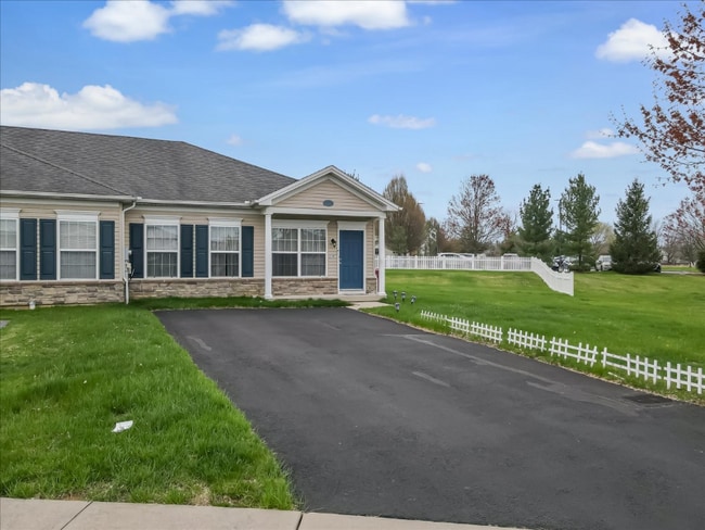 Photo - 218 Huntington Ln Townhome
