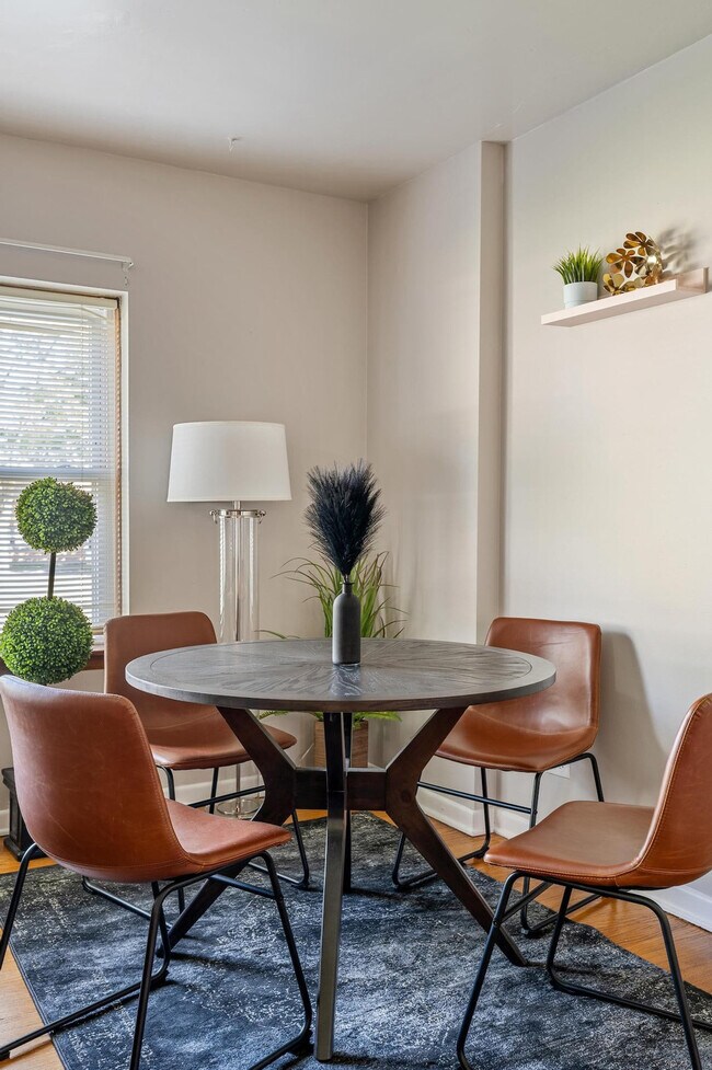 Photo - 30 W Burlington Ave Unit ID1026700P