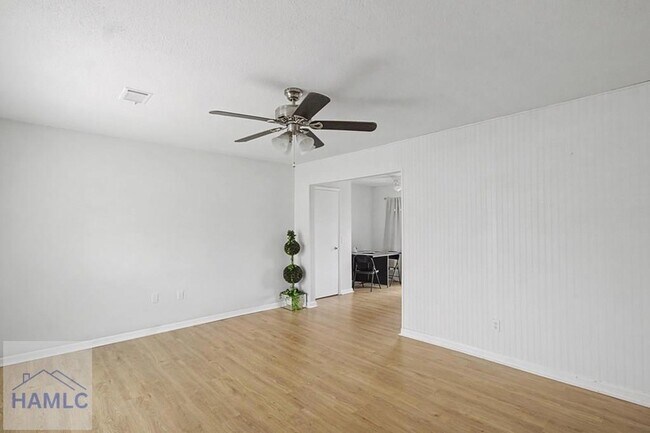 Photo - 799 Wildwood Dr