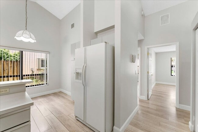 Photo - 5809 Sun Pointe Cir
