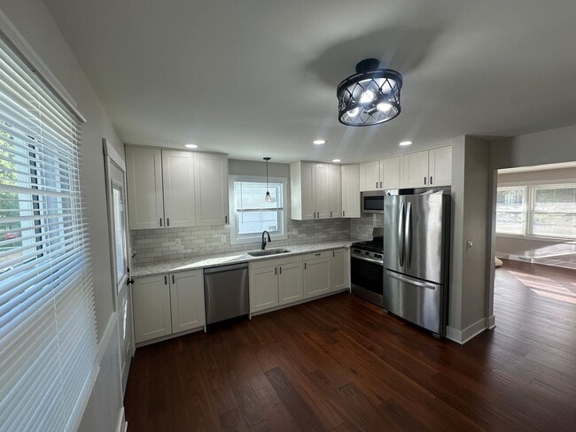 Building Photo - 4220-26 Wilson Unit 4226 Wilson