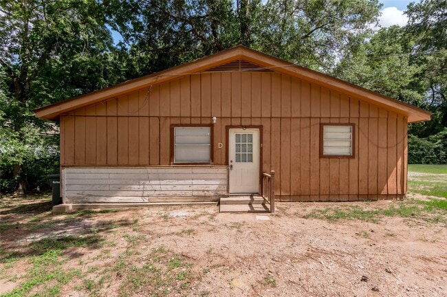 Photo - 712 Cline St