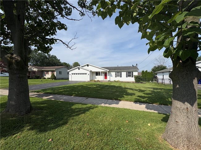Photo - 195 Island Cottage Rd