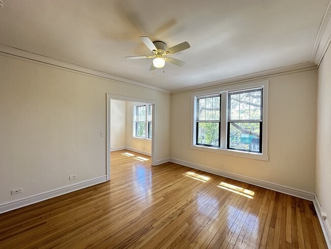 Building Photo - 220 Park Ave Unit J03P