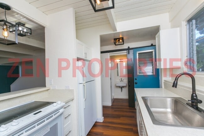 Photo - 1379 Hunakai St