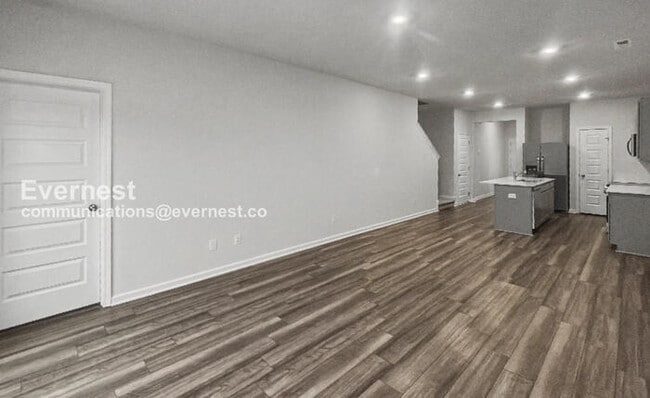 Photo - 679 Birdie Dr