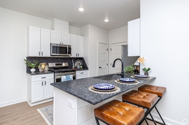 Photo - 8916 Cambria Cir