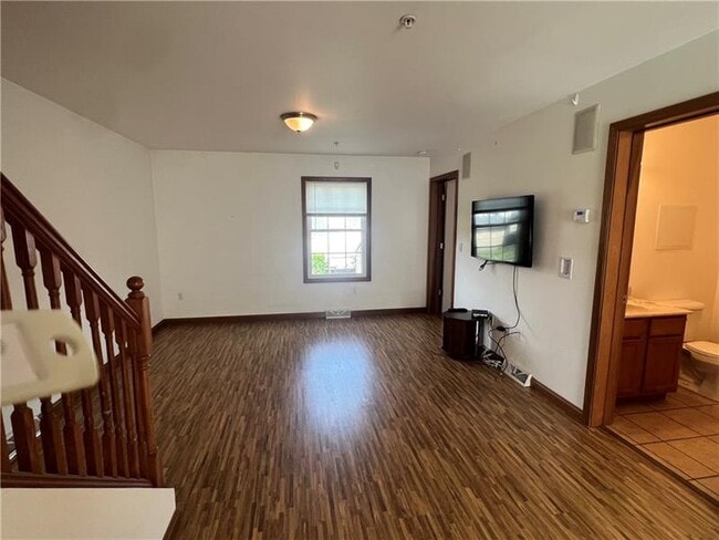 Photo - 535 Second St