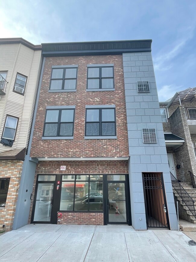 Building Photo - 439 Avenue C Rental