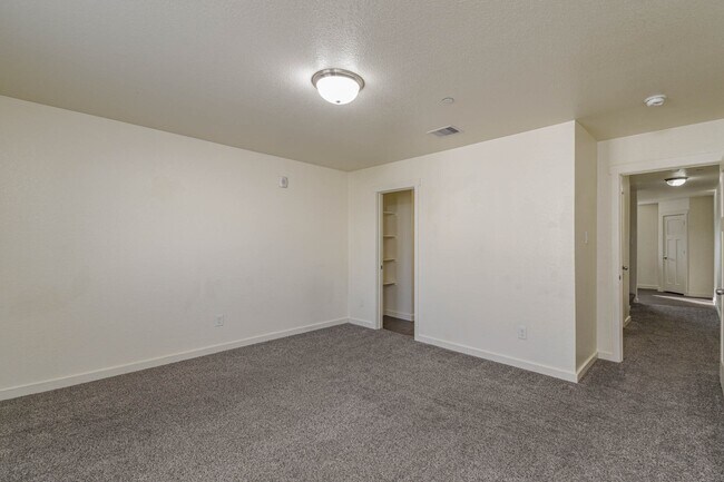 Building Photo - 21155 Gosling Rd Unit 13C