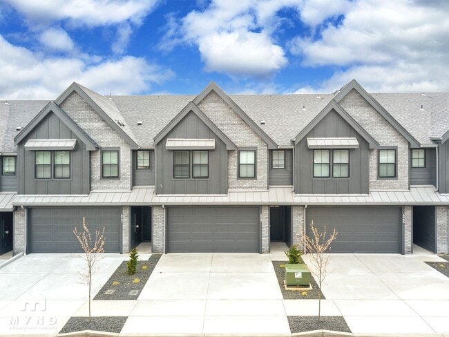 Photo - 6947 NE 132nd Way Townhome