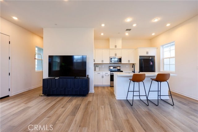 Photo - 4437 S Fairmount Pso