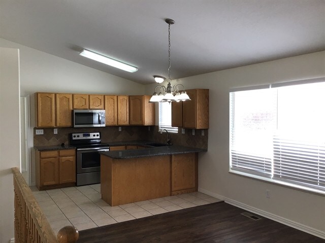 Photo - 3354 W 500 N