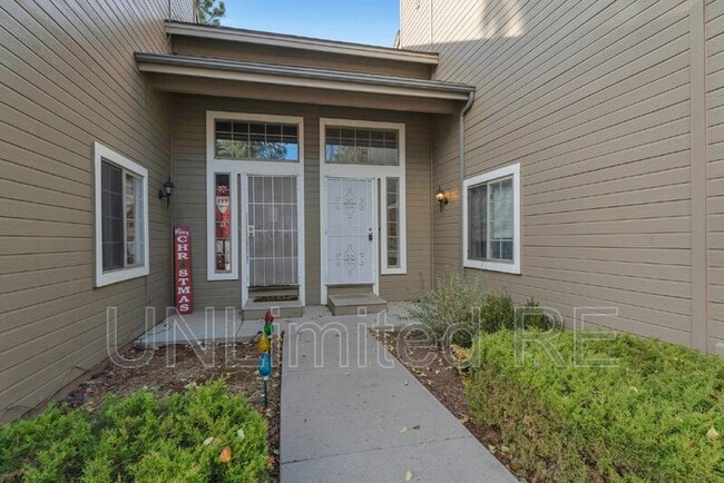 Photo - 2433 S Seclusion Ln