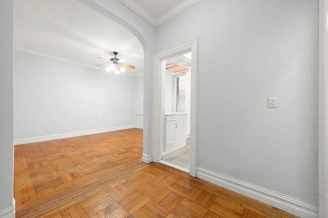 Photo - 400 Riverside Dr