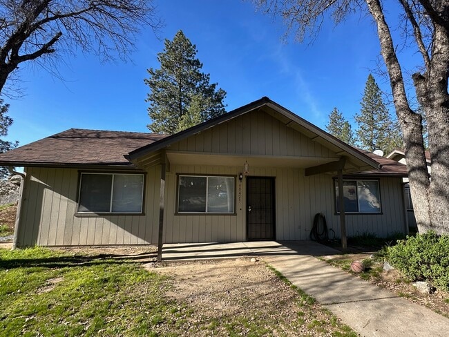 Building Photo - 48425 Victoria Ln