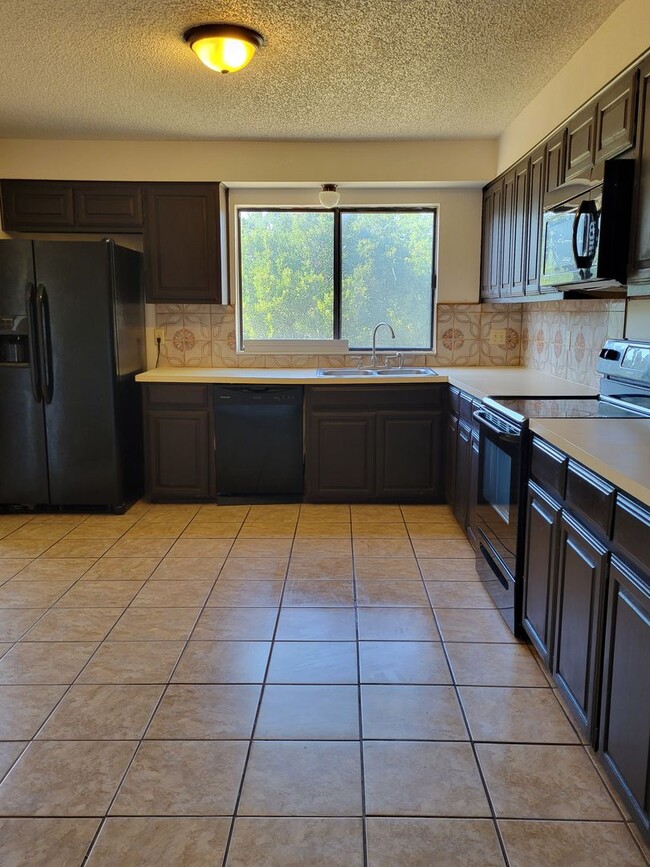 Photo - 4409 Creekside Dr