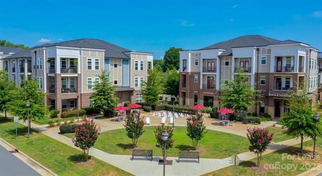 Photo - 16408 Holly Crest Ln Apartment Unit B1-1