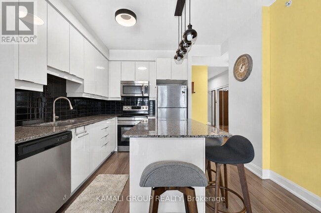 Photo - 2910 Hwy 7 Unit 1909