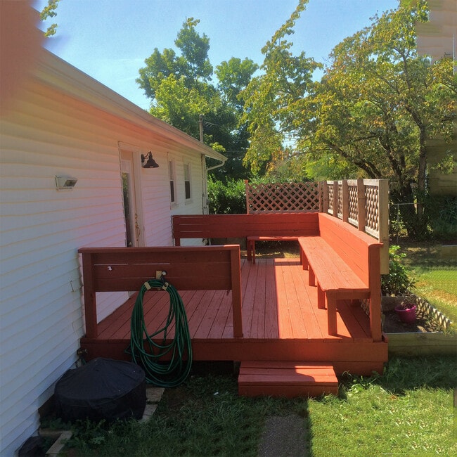 Photo - Knoxville 37921 - 3 bedroom 1.5 bath home - call Adam Sharp 865-254-0980