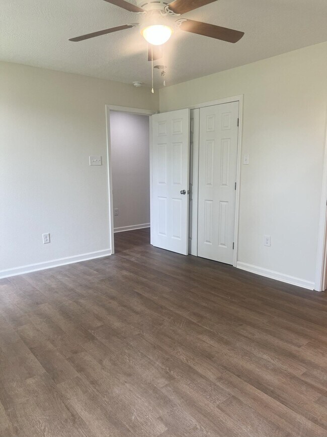 Photo - 2502 Oak Park Blvd