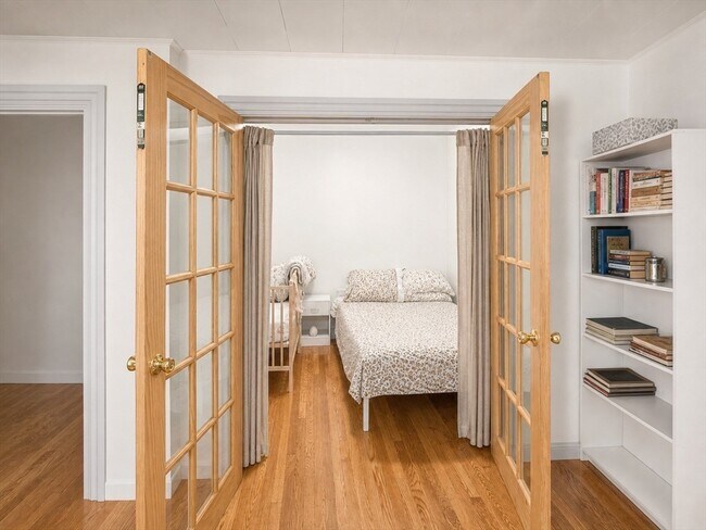 Photo - 121 Thorndike St Unit 3L