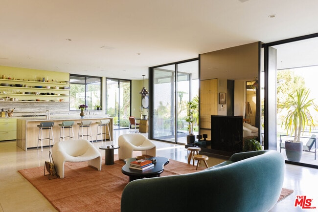 Photo - 3306 Deronda Dr