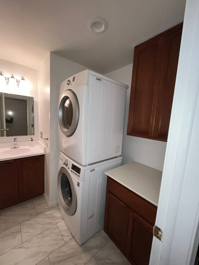 Photo - 27621 Long St