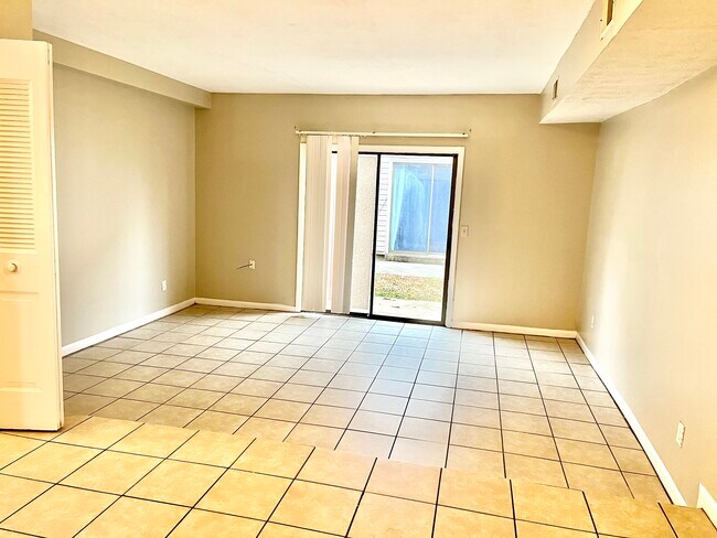 Photo - 597 Delzan Pl