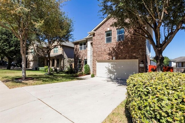 Photo - 1604 Greenside Dr