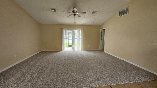 Photo - 10368 Lansfield St