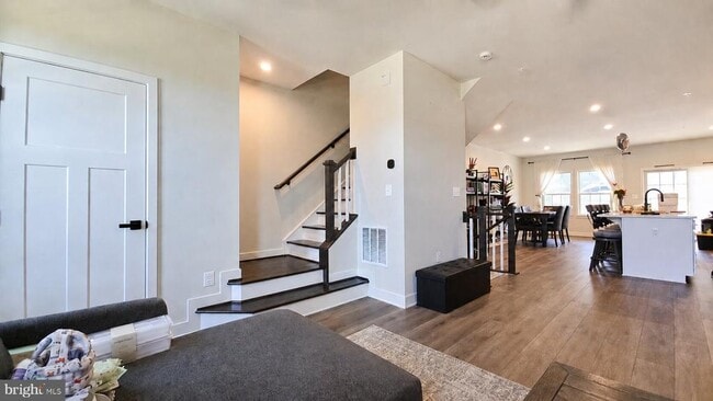 Photo - 14955 Mattawoman Dr