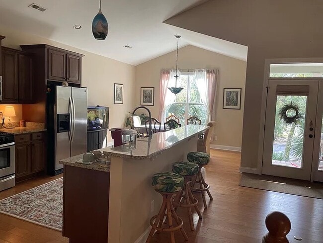 Photo - 4790 Highway 17 Business