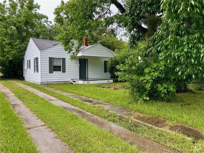 Building Photo - 1910 Delta St Rental