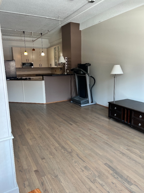 Photo - 161 W Harrison St