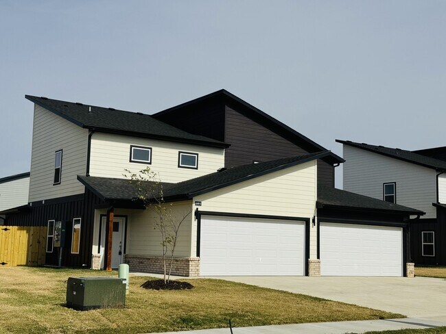 Photo - 1506 SW Poigai Wy Unidad 2