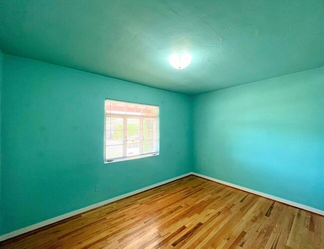 Charming 2 Bedroom 1 Bathroom Home In ABQ! Rental House Rental in