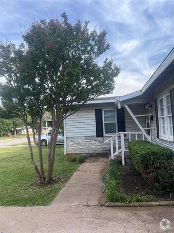Building Photo - 1326 S Bowie Dr Rental