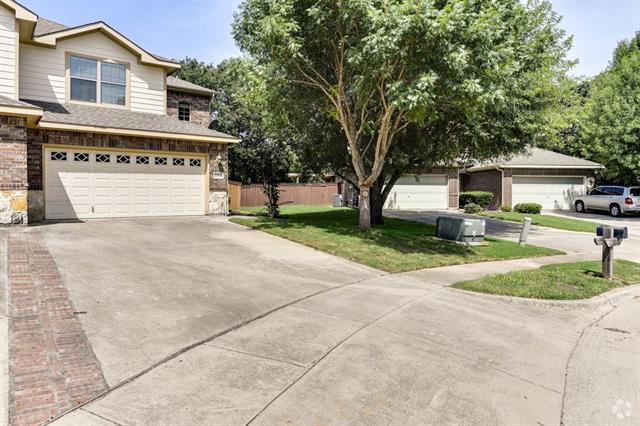 Building Photo - 1443 Ravenwood Dr Rental