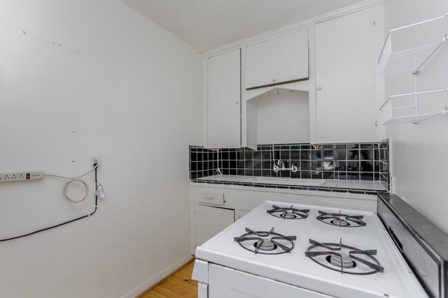 Photo - 1828 W Main St